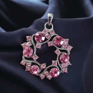 Vintage Rhinestone Wreath Pendant Silver Tone